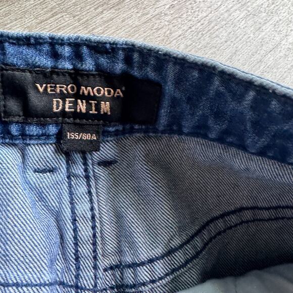 Vero Moda Denim Skirt Distressed Pencil Straight 24" Waist Frayed Hem Pockets - Picture 3 of 7